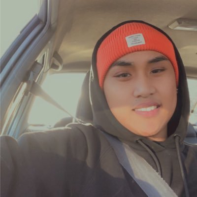 Profile Picture of IX (@ChristianDeLara) on Twitter