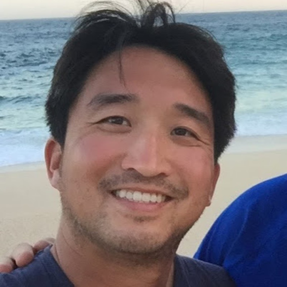 Profile Picture of Aaron Chang (@aaron_chang) on Poshmark