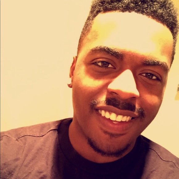 Profile Picture of Harold Pollard (@haroldpollard95) on Poshmark