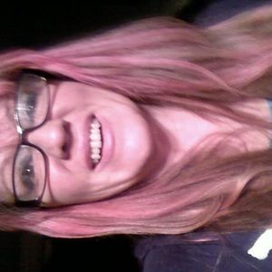 Profile Picture of April Bettie Page (@297772872) on Myspace