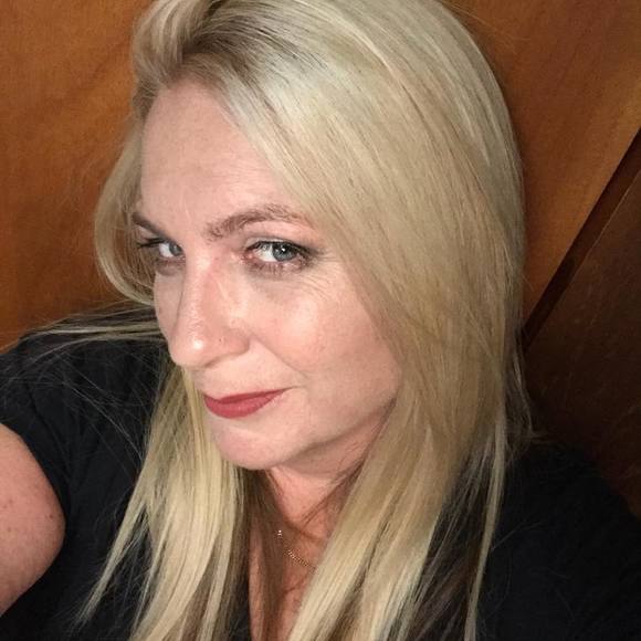 Profile Picture of Tonya Maracle (@philsbbgirl) on Poshmark
