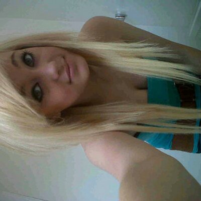 Profile Picture of  ♥jasmine'head ♥ (@jazzypants099) on Twitter