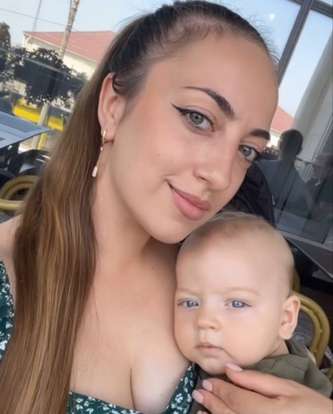 Profile Picture of Jamie James (@ja710_eboo) on Poshmark