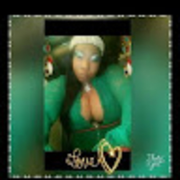 Profile Picture of Cherokee Cherokee (@shirelleweston) on Poshmark