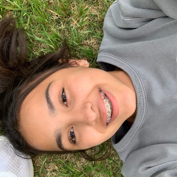 Profile Picture of Angelina Bronowski (@a_bronowski) on Poshmark