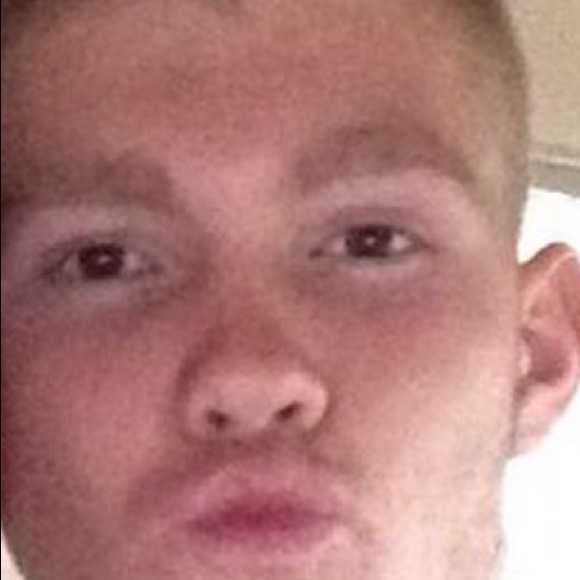 Profile Picture of Eric Hahn (@eh__11) on Poshmark