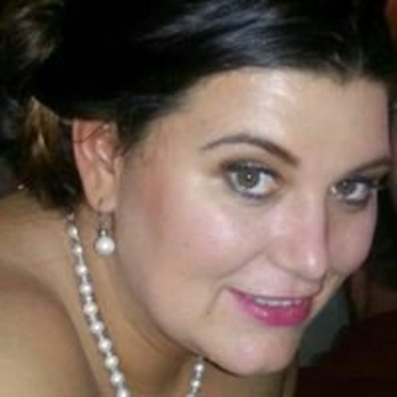 Profile Picture of Angela Hall-calvert (@whatever8503) on Poshmark