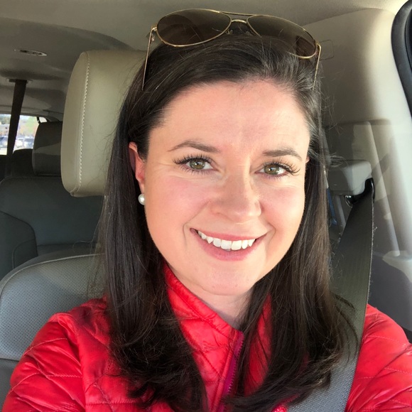 Profile Picture of Scarlotte Vaughn (@scarlottevaughn) on Poshmark