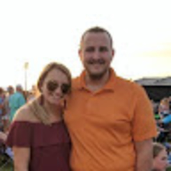 Profile Picture of Andrew Mclelland (@andrewmclelland) on Poshmark