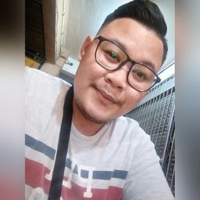 Profile Picture of Sylvester Andy Balan (@sylvesterjawek) on Twitter