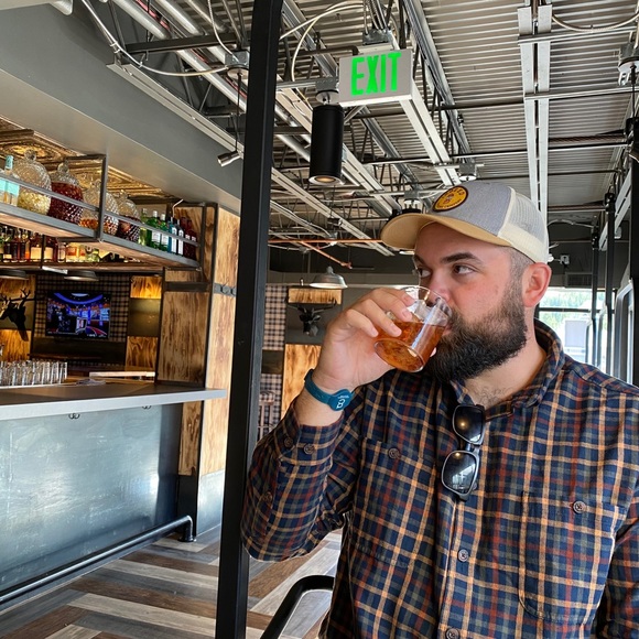 Forrest Senti - Poshmark Profile Picture of Forrest Senti (@forrestsenti) on Poshmark