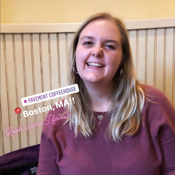Profile Picture of Claire Wallace (@claire1029) on Poshmark