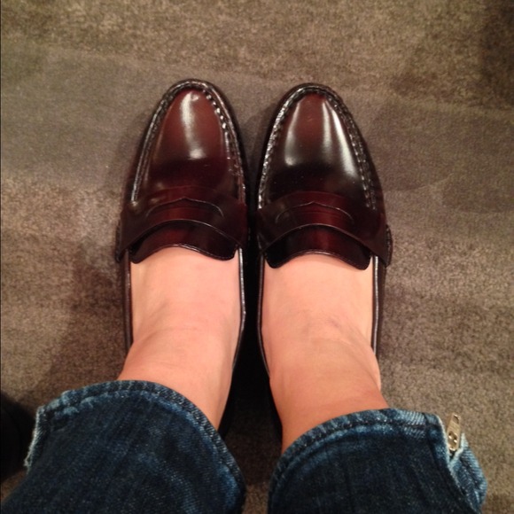 Profile Picture of Michelle Bahk (@frannyglass) on Poshmark