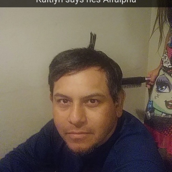 Profile Picture of Adam Juarez (@adamls18) on Poshmark