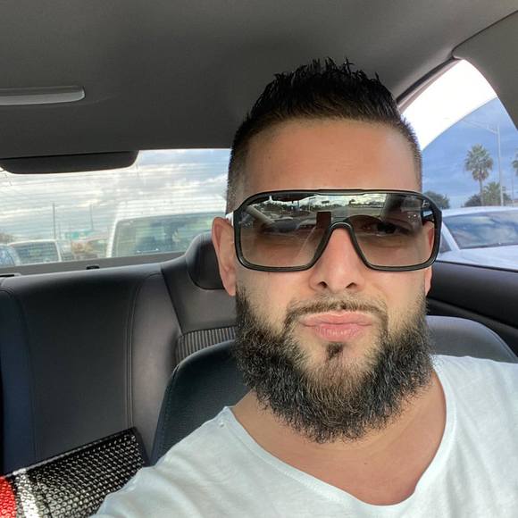 Profile Picture of Ryan Desousa (@ryan_dee) on Poshmark