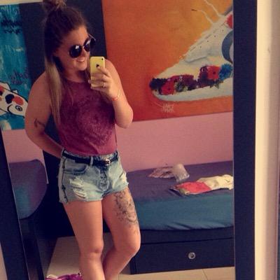 Profile Picture of Jessicarees (@jess_rees2) on Twitter
