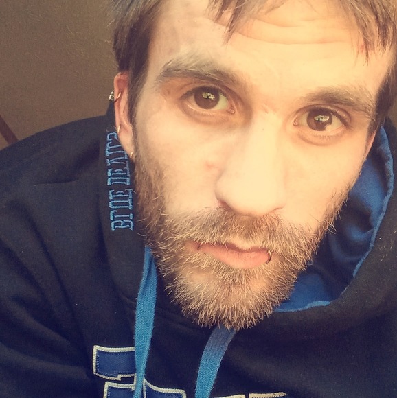 Profile Picture of Tommy Acord (@tommyacord) on Poshmark