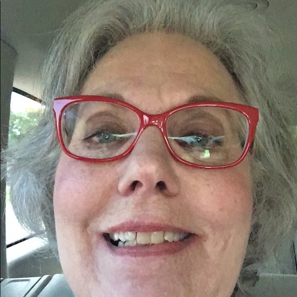 Profile Picture of Deborah Haley (@dahaley) on Poshmark