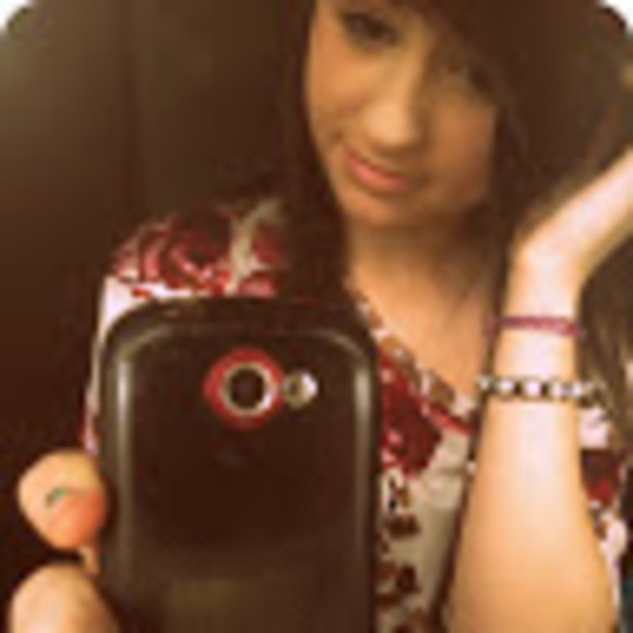 Jessica Troger - Poshmark Profile Picture of Jessica Troger (@jessicatroger) on Poshmark