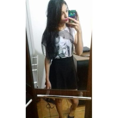 Profile Picture of Luisa Souza Alves (@luisaalves09) on Twitter