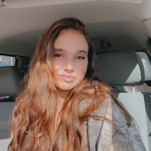 Profile Picture of Christine Dukelow (@teen26) on Poshmark