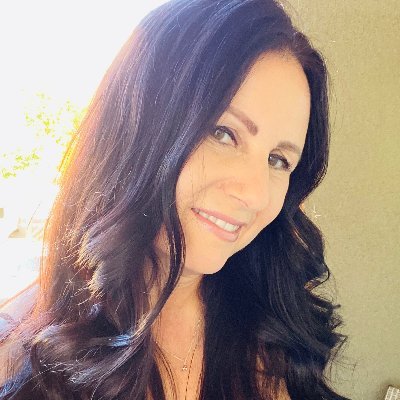 Profile Picture of LORI SOLIS (@LORISOL02282326) on Twitter