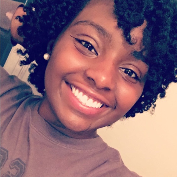 Profile Picture of Brittanie Mccrite (@bmccrite) on Poshmark