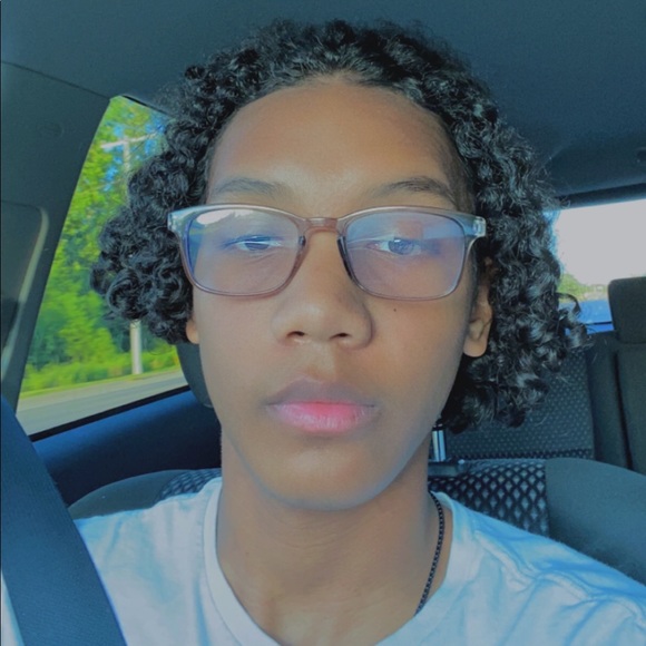 Nicholas Bayran - Poshmark Profile Picture of Nicholas Bayran (@nicholasbayran) on Poshmark