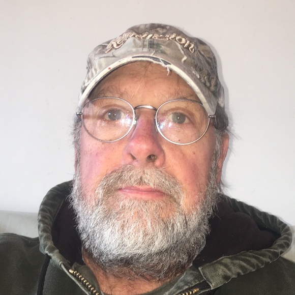 Profile Picture of Walter Rupnik (@walt951) on Poshmark