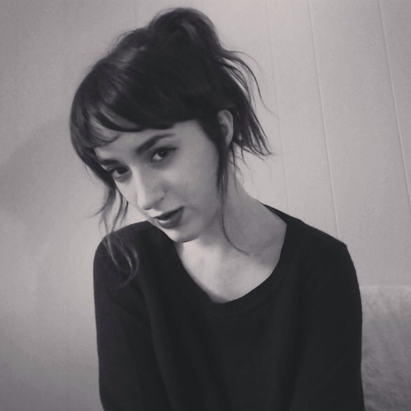 Profile Picture of Chloe Happe (@sleepychloe) on Poshmark