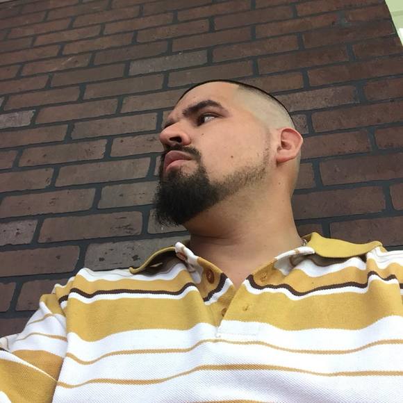 Profile Picture of Daniel Arjona (@babyjoker60) on Poshmark