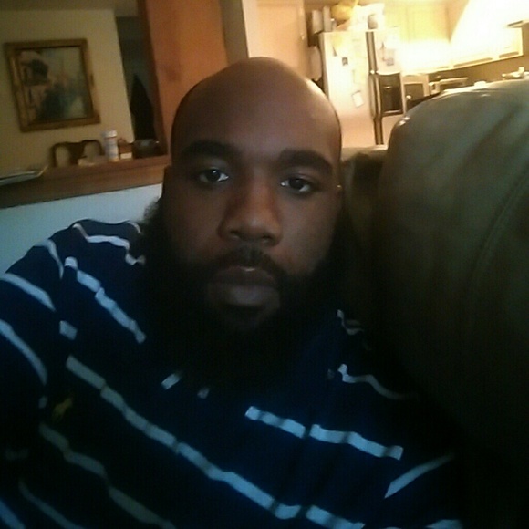 Profile Picture of Gorman Bright (@baldwin33) on Poshmark
