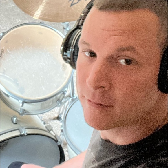 Profile Picture of Mike Lyle (@mlyle88yj) on Poshmark