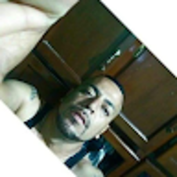 Profile Picture of Daniel Caraco (@caracodaniel392) on Poshmark