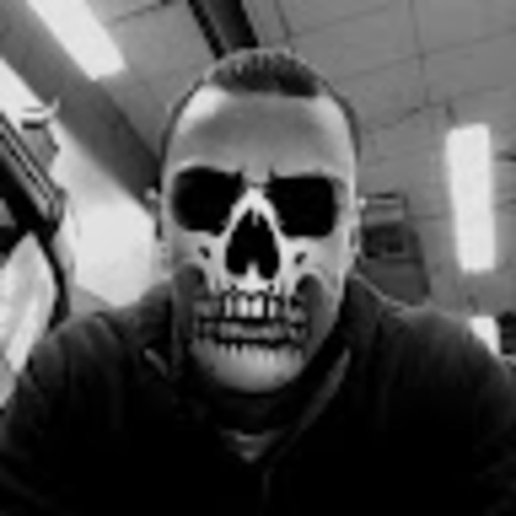 Profile Picture of Daniel Montanez (@montanezdan14) on Poshmark