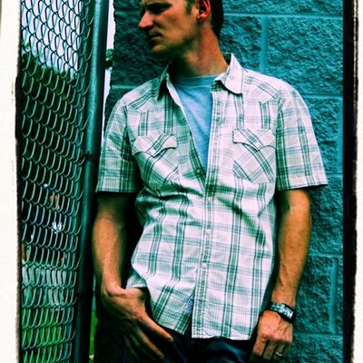 Profile Picture of Robert Oliver (@roboliver9498) on Twitter