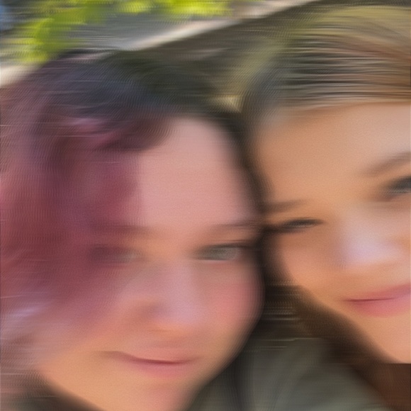 Profile Picture of Anabella Feighner (@sammie_shroom) on Poshmark