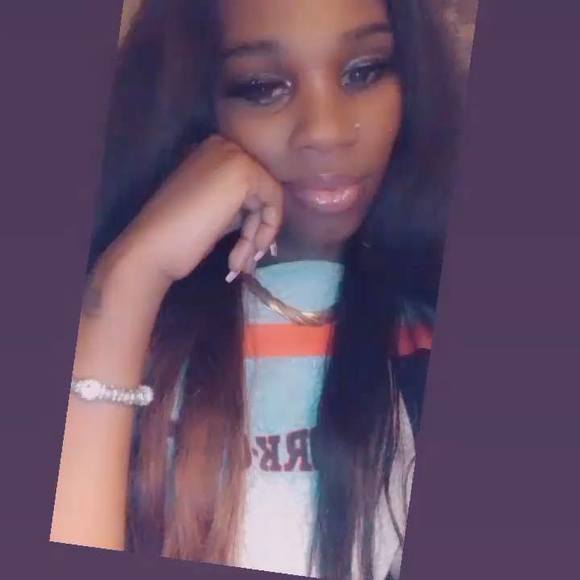 Profile Picture of Beverly Spencer (@bubblegumbev) on Poshmark