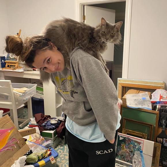 Profile Picture of Morgan Sollenberger (@morgansollenber) on Poshmark