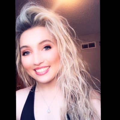 Profile Picture of Isabelle Bailey (@Isabelle_Elyse) on Twitter