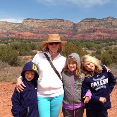 Profile Picture of Gina Conway (@belladonna1955) on Twitter