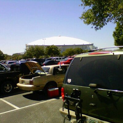 Profile Picture of Chuck Zeller (@apmatcub) on Twitter