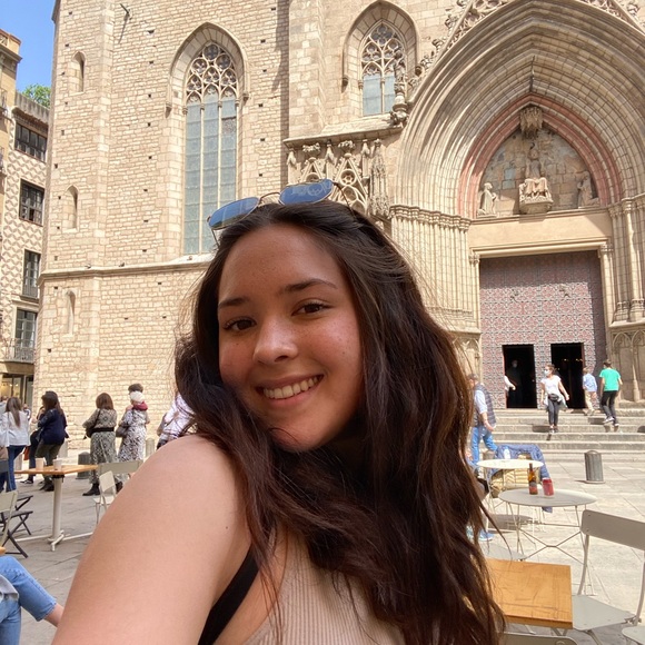 Lorena Carranza vidal - Poshmark Profile Picture of Lorena Carranza vidal (@lorecarranzav) on Poshmark