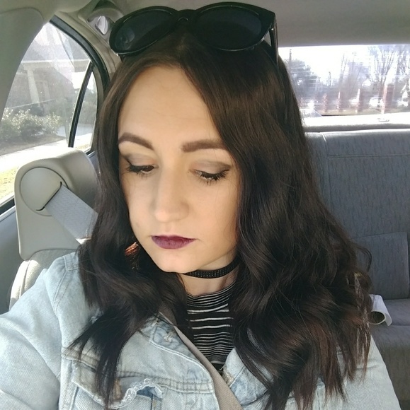 Profile Picture of Haley Phillips (@mindmyvaginaa) on Poshmark