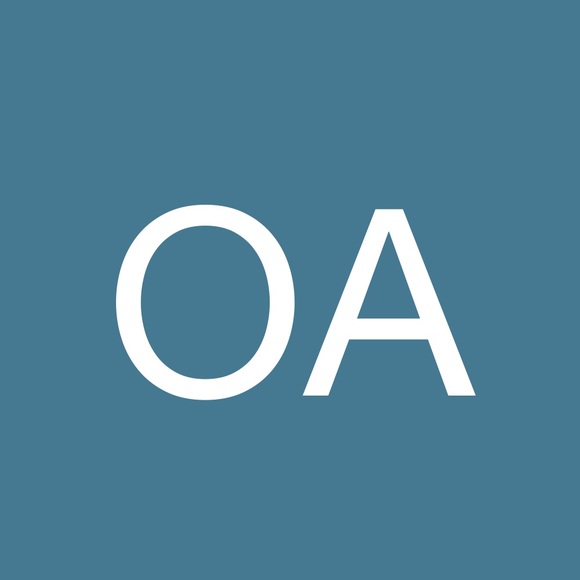 Profile Picture of Oliver Adamson (@olivergizmo) on Poshmark