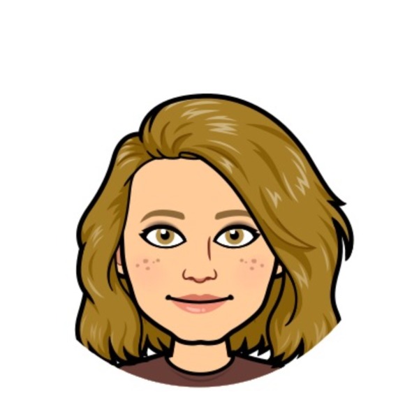 Profile Picture of Lisa Rainero (@charlestonlove) on Poshmark