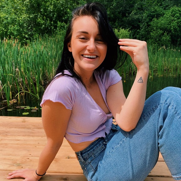 Profile Picture of Audrey Santello (@deydeys14) on Poshmark