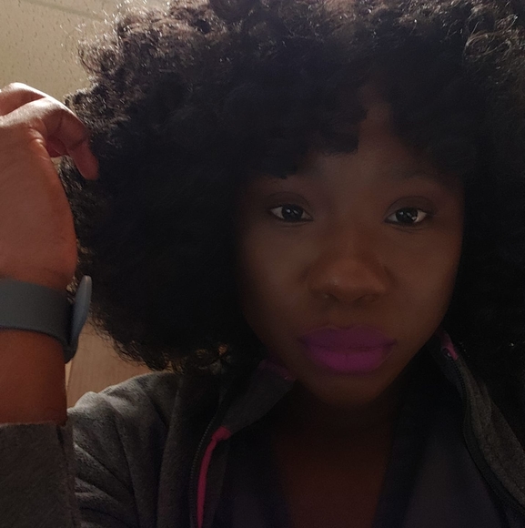 Profile Picture of Kenna Gransberg (@kennaberg) on Poshmark