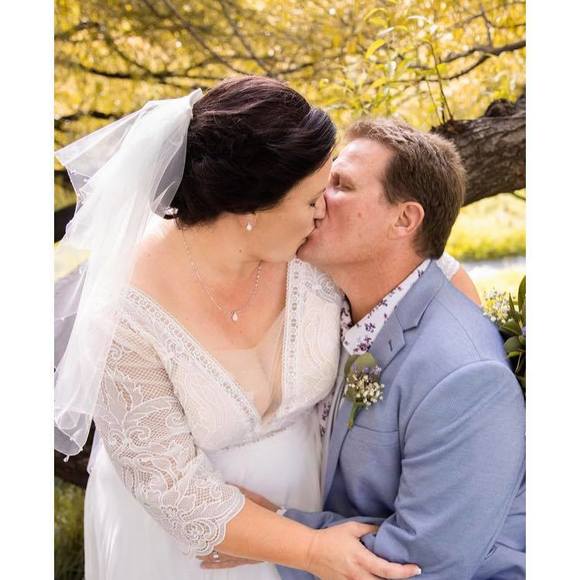 Profile Picture of Jade Pheils (@jadepheils) on Poshmark