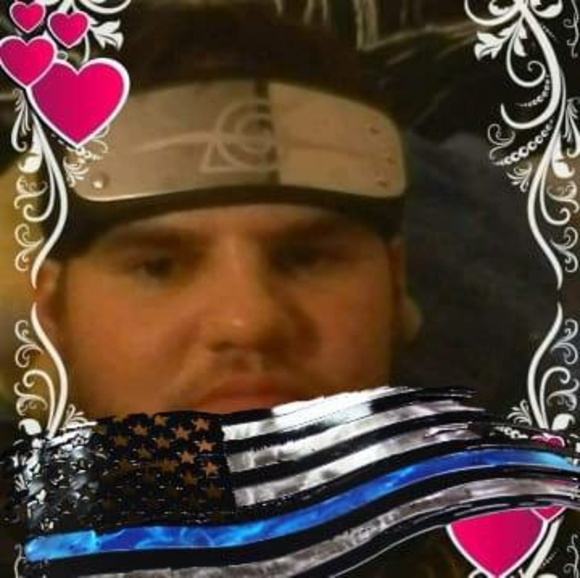 Profile Picture of James Holden (@jamesholden347) on Poshmark